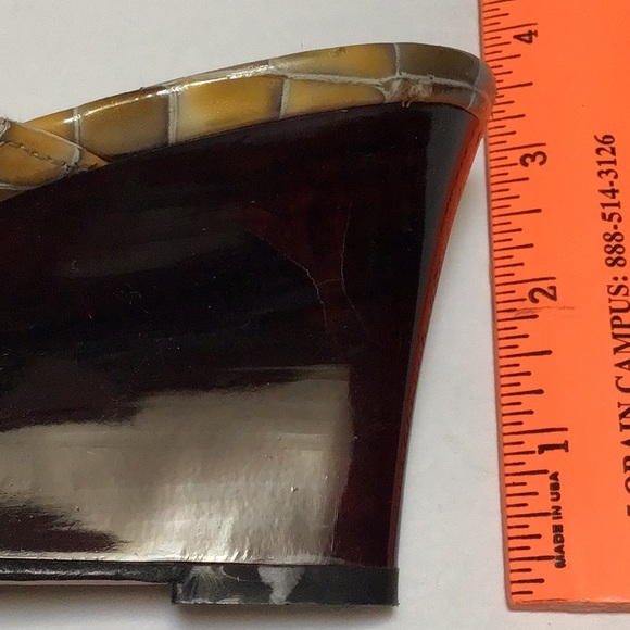 Vaneli Faux Gold Crocodile Reptile Snakeskin Patent Wedge High Heel Sandal 8.5 N - Picture 12 of 14